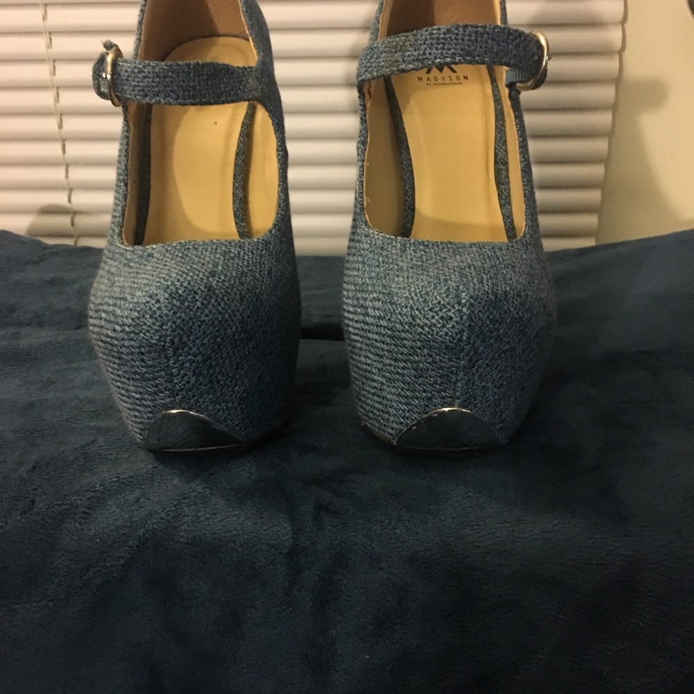 Madison by shoe dazzle bile jean platform
